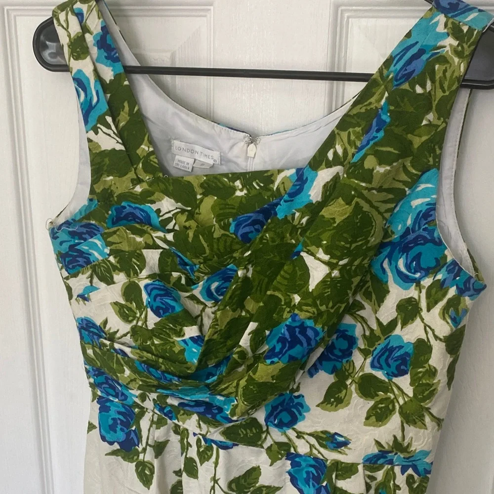 London Times Green and Blue Floral Dress - Picture 8 of 16